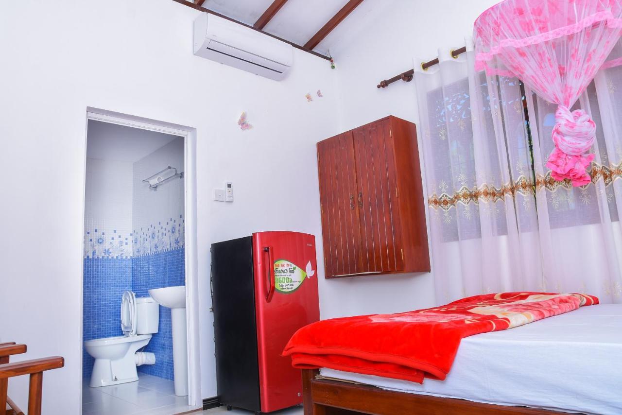 Rashmi Homestay Balapitiya Exterior foto